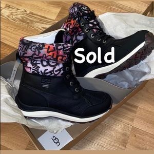 Woman’s Ugg Adirondack Boot III Graffiti